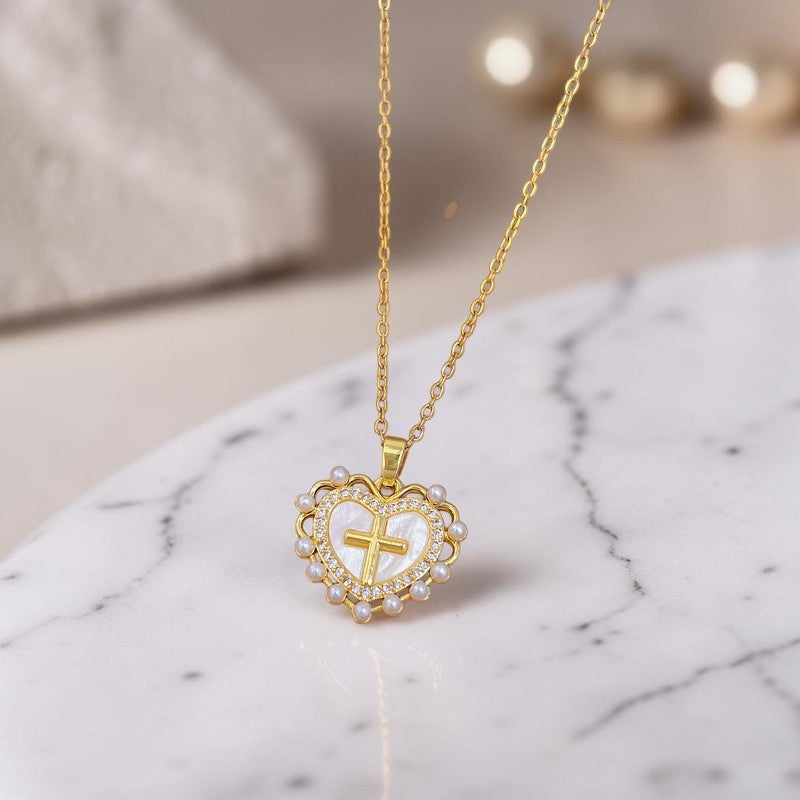 Collar Sagrado Corazón con Perlas