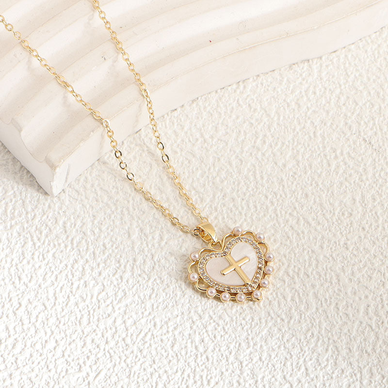 Collar Sagrado Corazón con Perlas