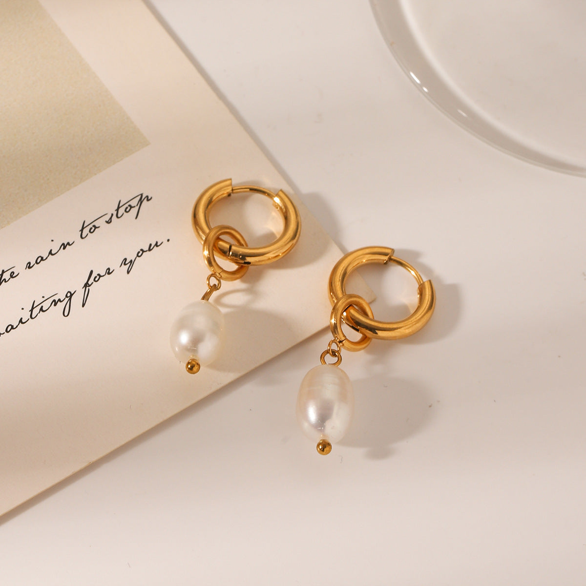 "Pearl in Her Eyes" Earrings