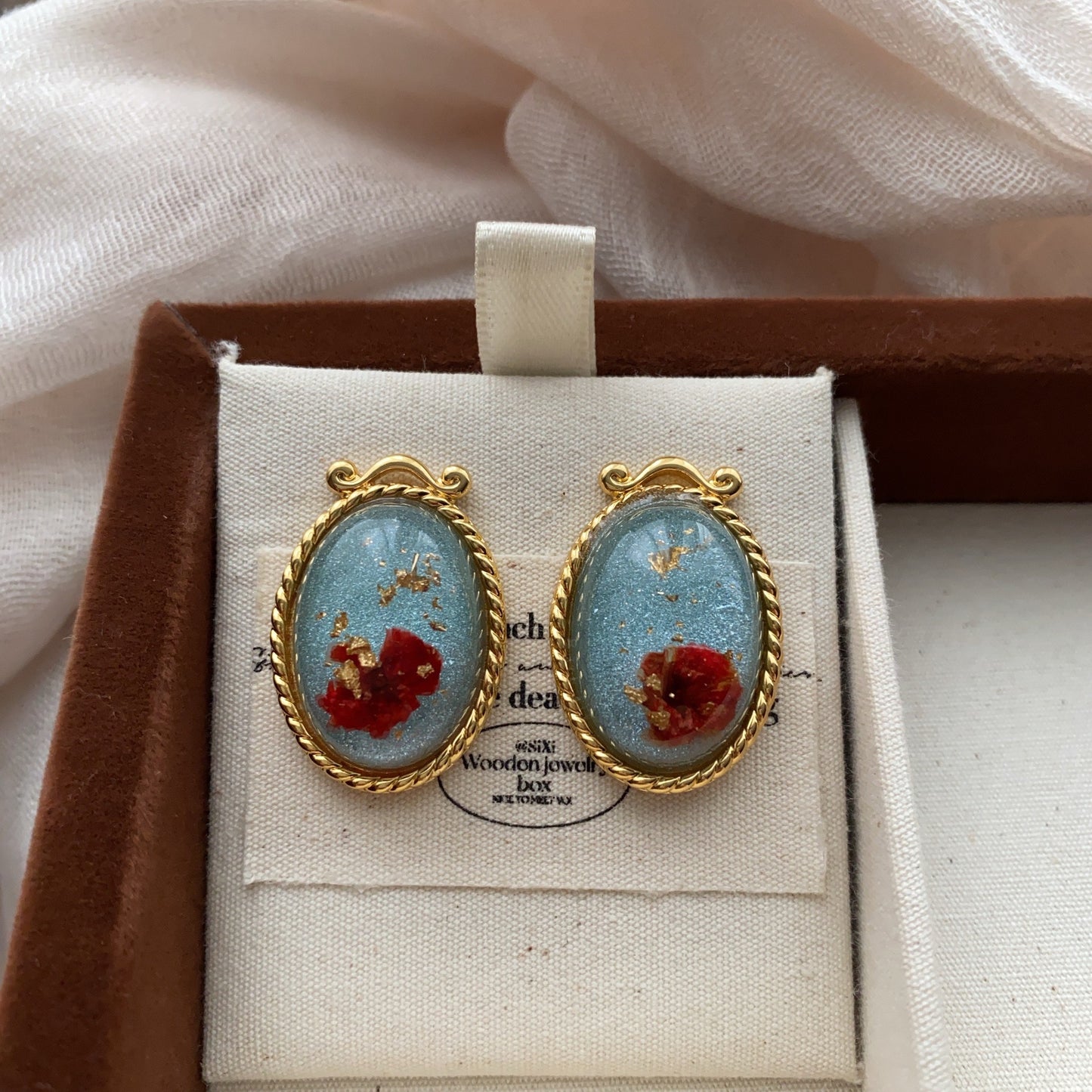"Secret Garden" Earrings - Vintage Elegance 🌹