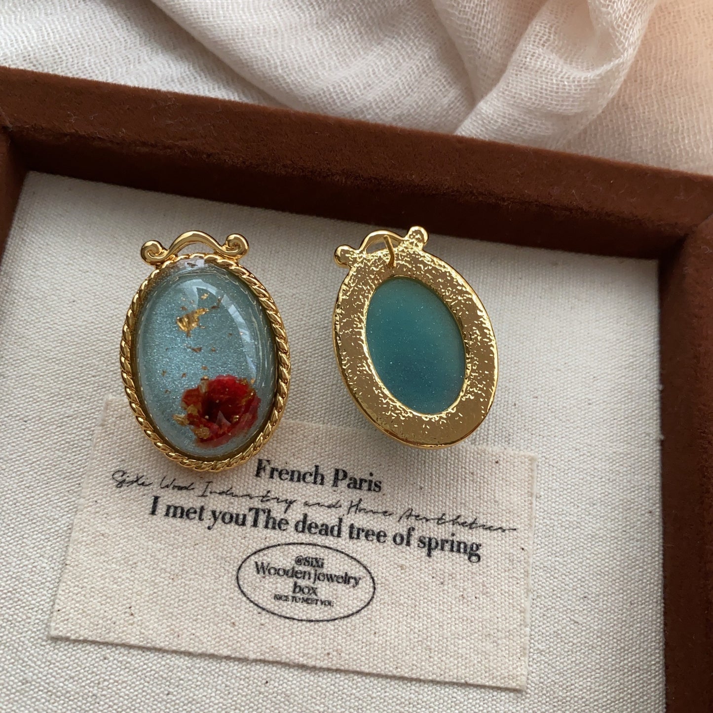 "Secret Garden" Earrings - Vintage Elegance 🌹
